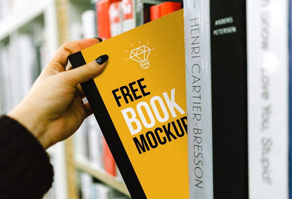 Download Mockup Livro em estante